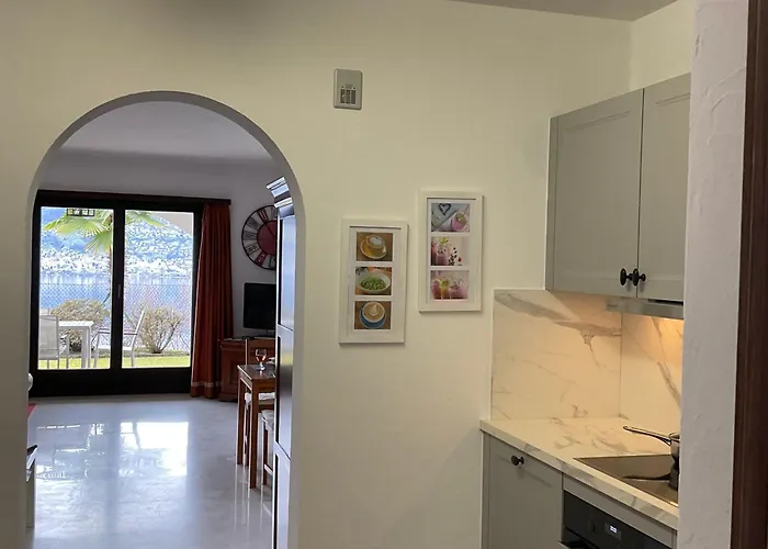 Viramonte - Charmantes Mit Pool & Seeblick Daire *